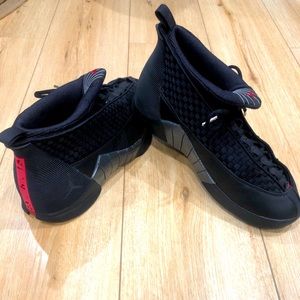 Air Jordan 15 Retro “Stealth”
